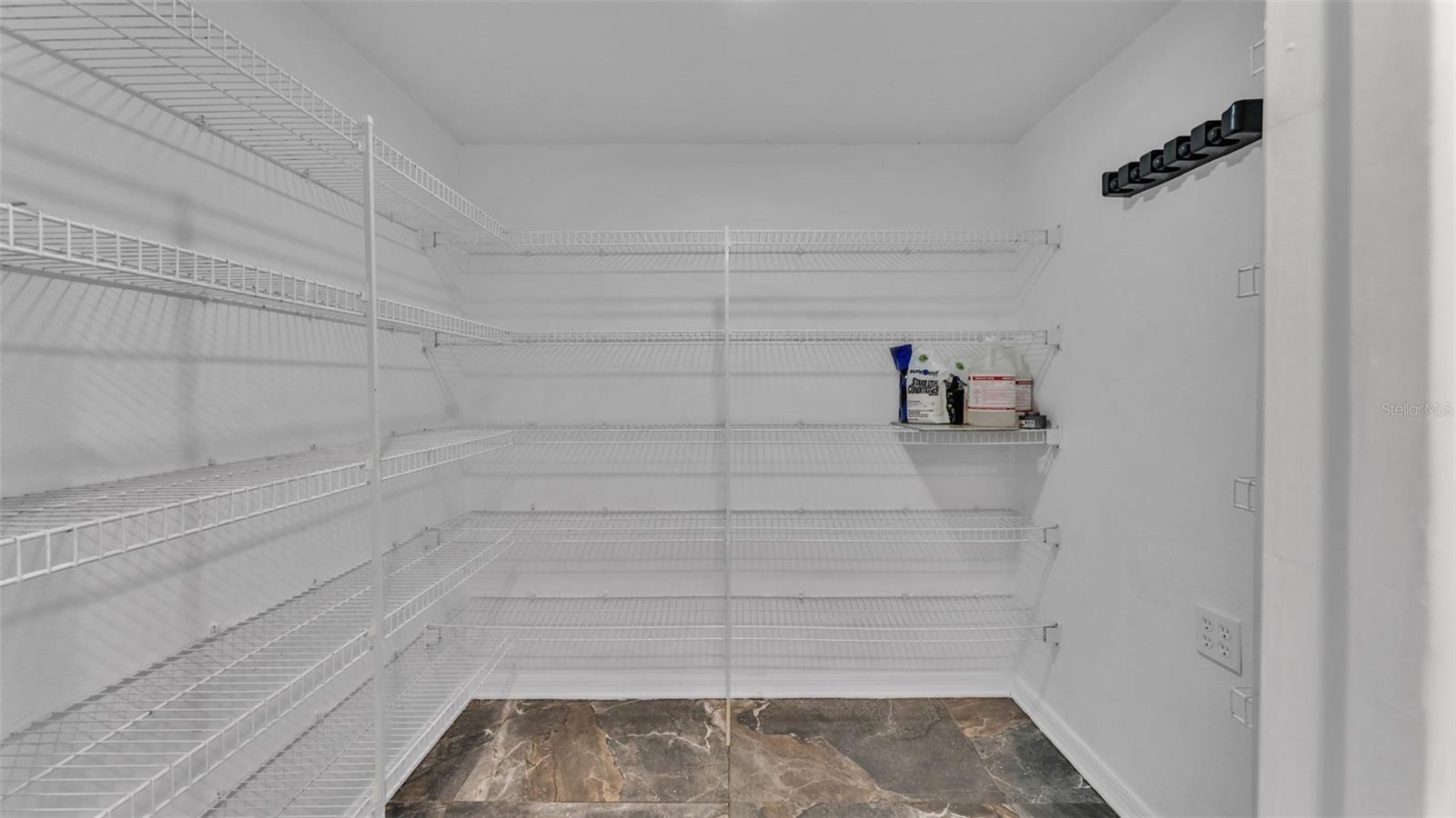 Image 27 of 76 For 5187 Spanish Oaks Dr