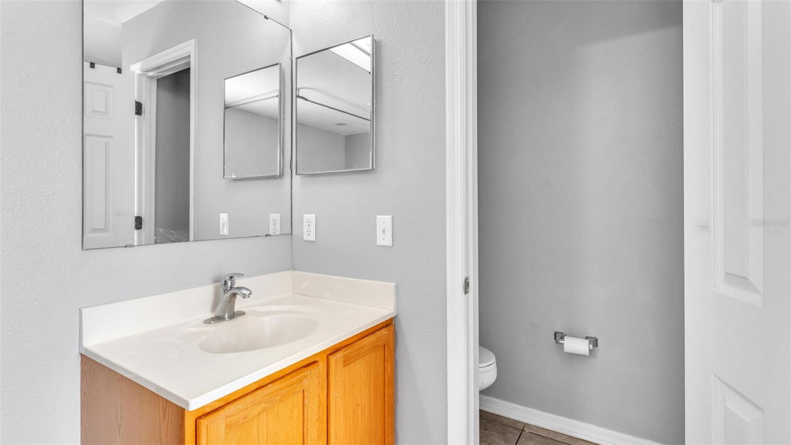 Image 39 of 76 For 5187 Spanish Oaks Dr