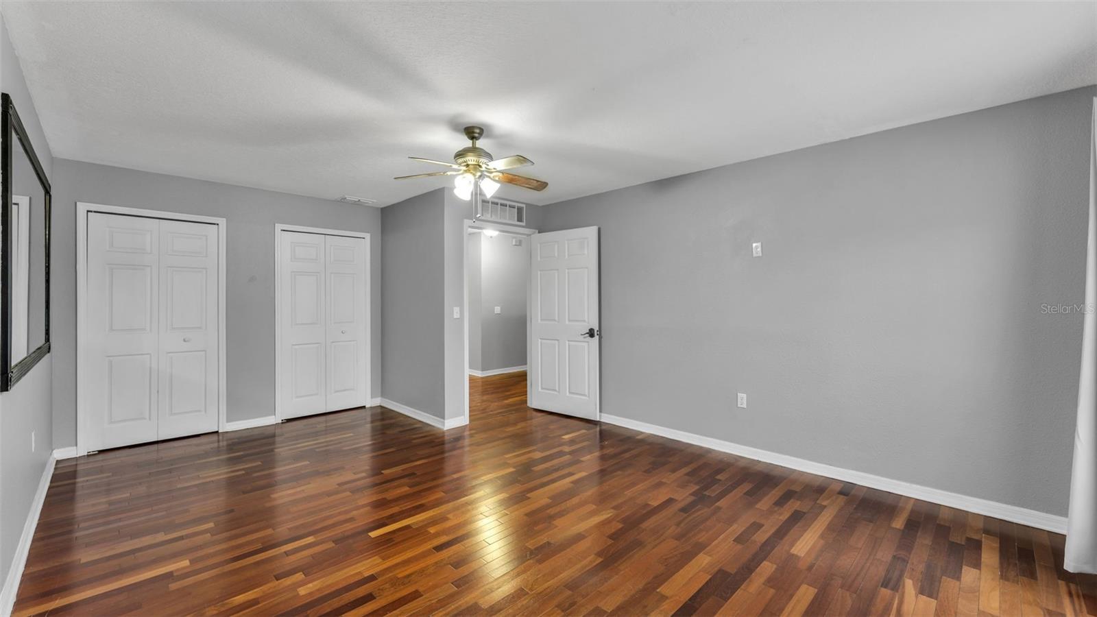 Image 42 of 76 For 5187 Spanish Oaks Dr