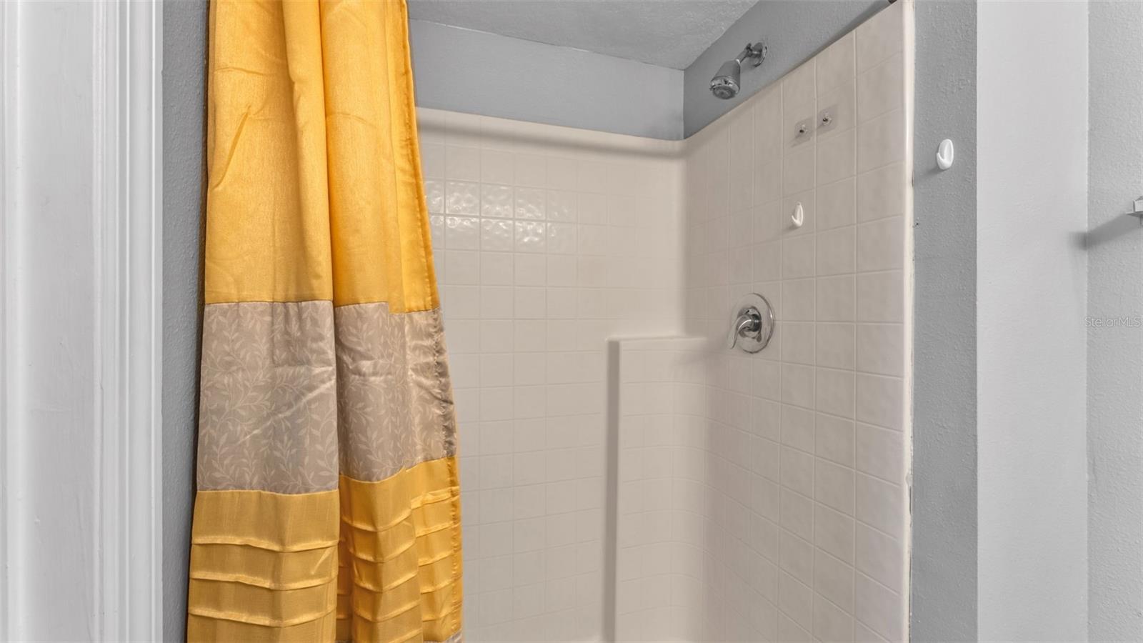 Image 48 of 76 For 5187 Spanish Oaks Dr