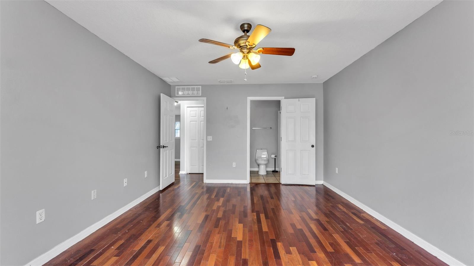 Image 50 of 76 For 5187 Spanish Oaks Dr