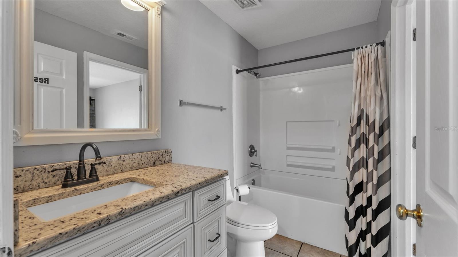 Image 51 of 76 For 5187 Spanish Oaks Dr