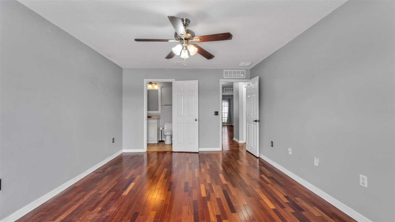 Image 53 of 76 For 5187 Spanish Oaks Dr