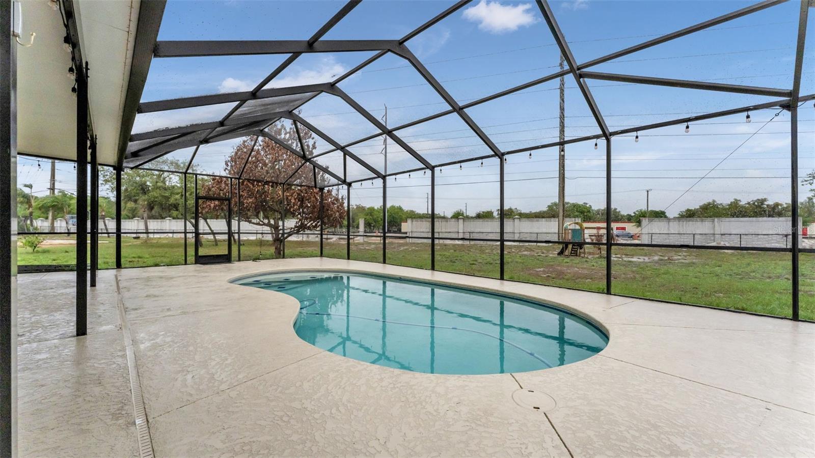 Image 63 of 76 For 5187 Spanish Oaks Dr