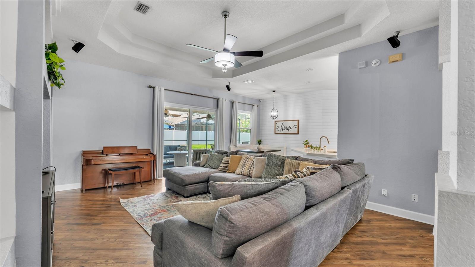 Image 14 of 62 For 3911 Smoke Rise Court