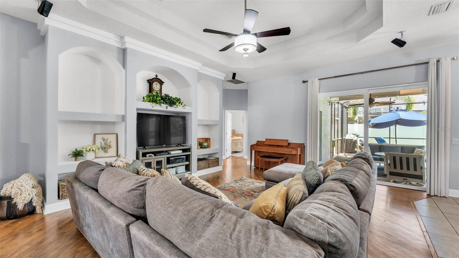 Image 15 of 62 For 3911 Smoke Rise Court