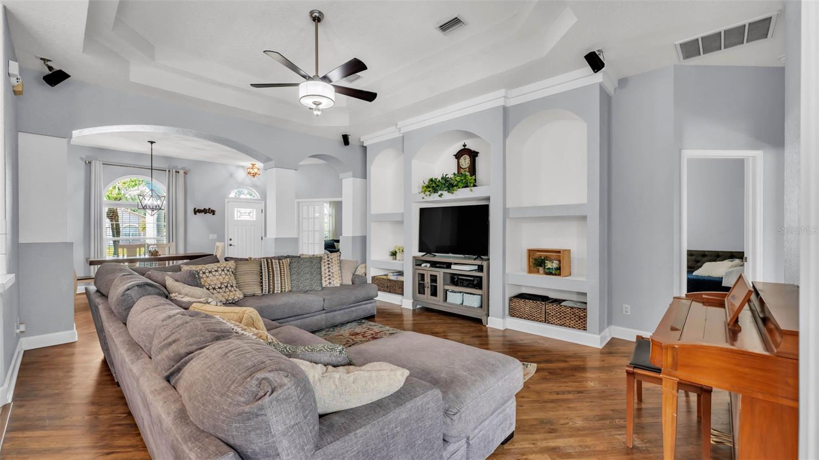 Image 17 of 62 For 3911 Smoke Rise Court