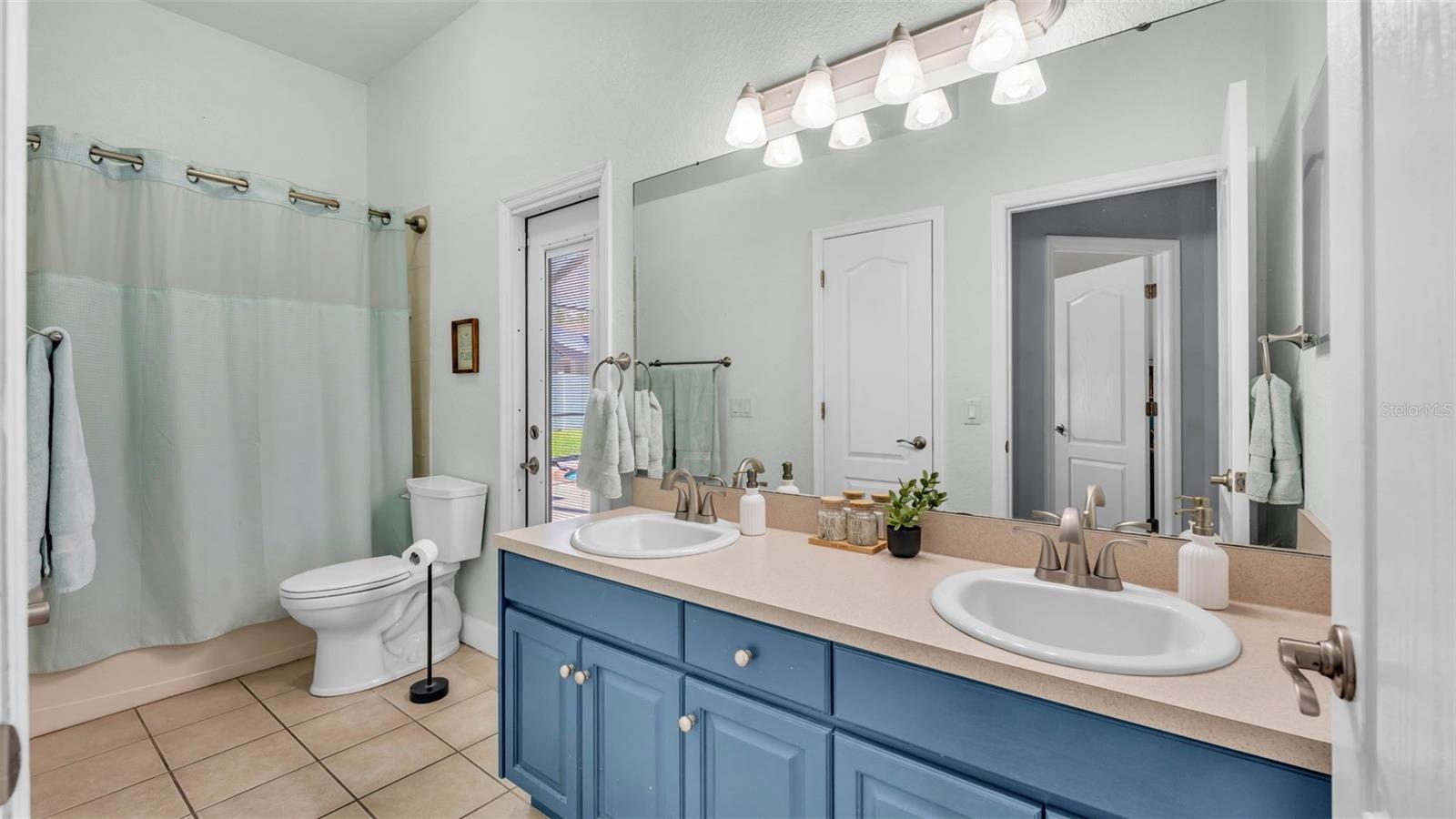 Image 50 of 62 For 3911 Smoke Rise Court