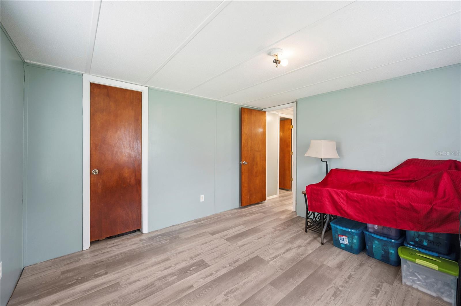 Image 8 of 15 For 13821 Rockridge Road