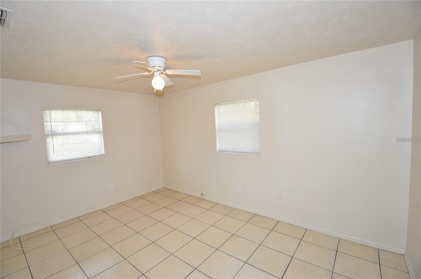 Image 10 of 15 For 4811 Ron Circle