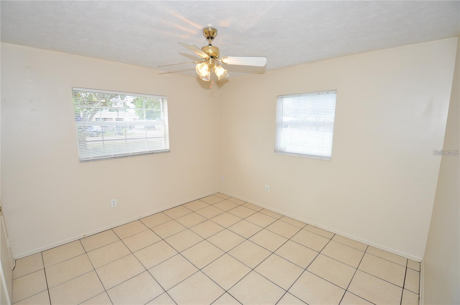 Image 8 of 15 For 4811 Ron Circle