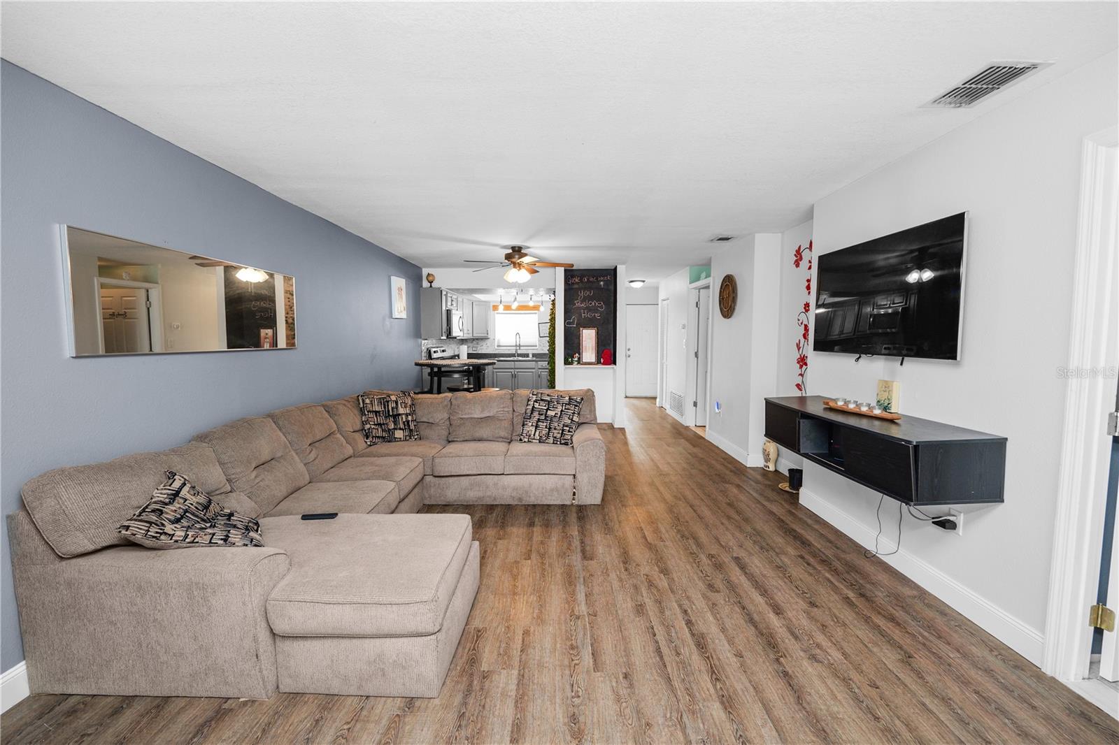 Details for 404 Country Lane Ne 404, WINTER HAVEN, FL 33881