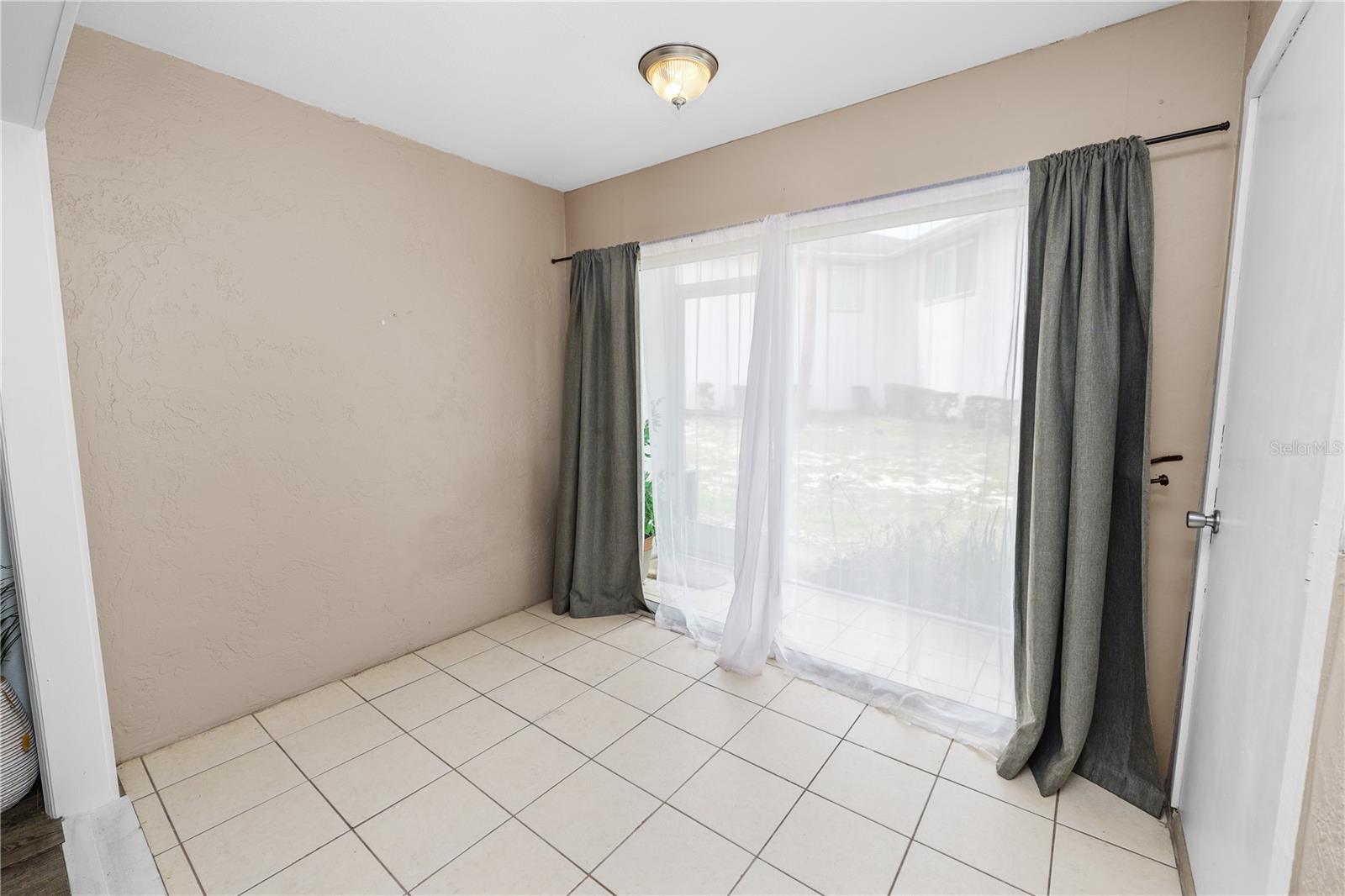 Image 10 of 19 For 404 Country Lane Ne 404