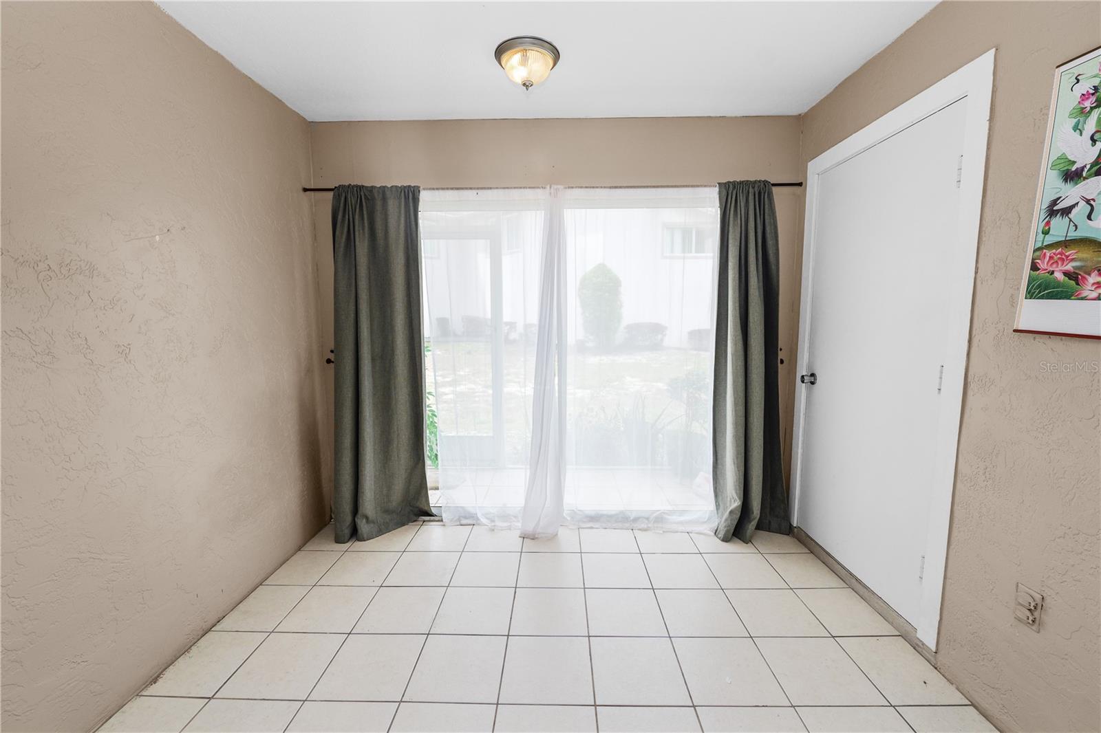 Image 11 of 19 For 404 Country Lane Ne 404