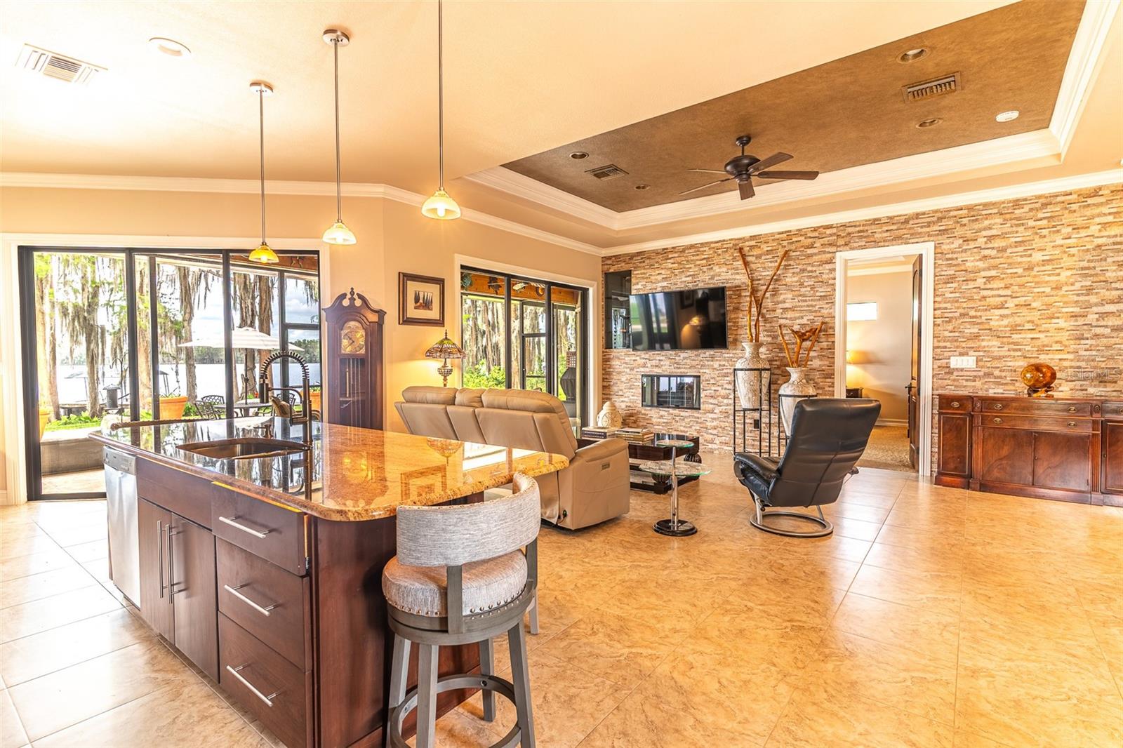 Image 16 of 97 For 6850 Hunt Road