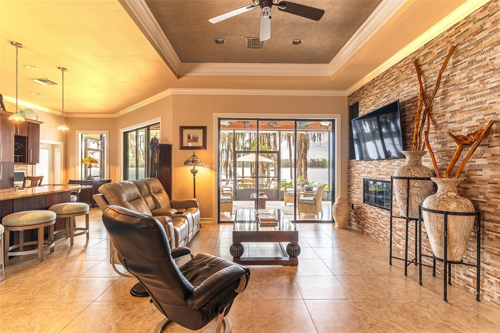 Image 20 of 97 For 6850 Hunt Road