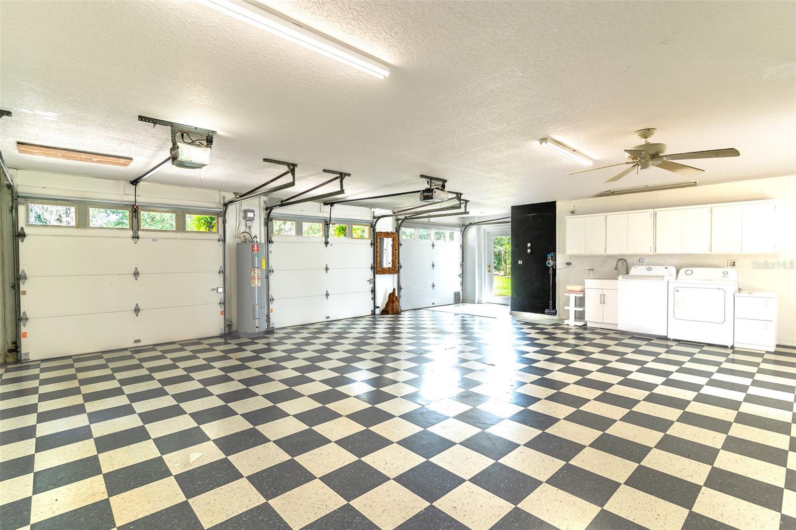 Image 38 of 97 For 6850 Hunt Road