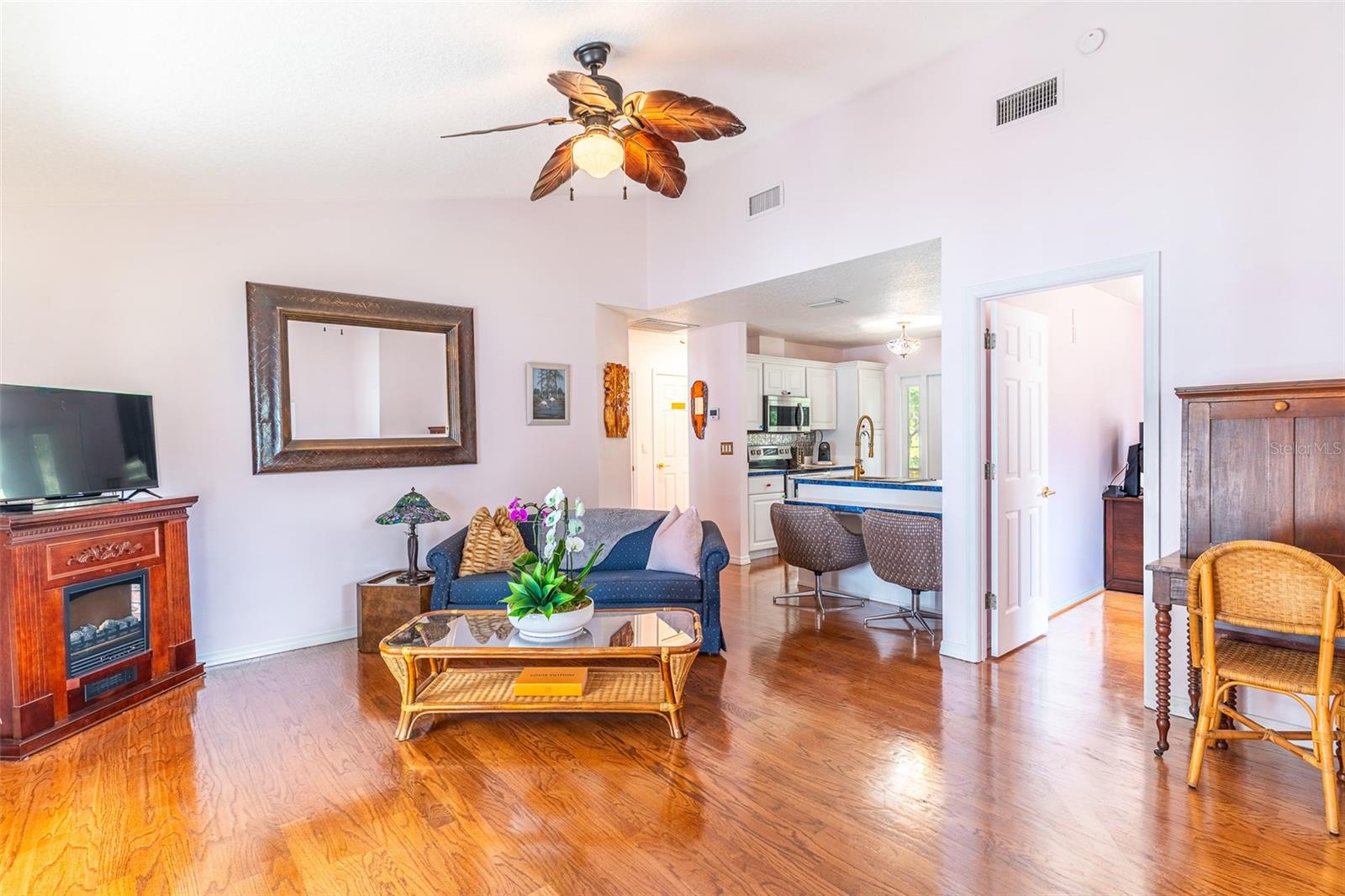 Image 41 of 97 For 6850 Hunt Road