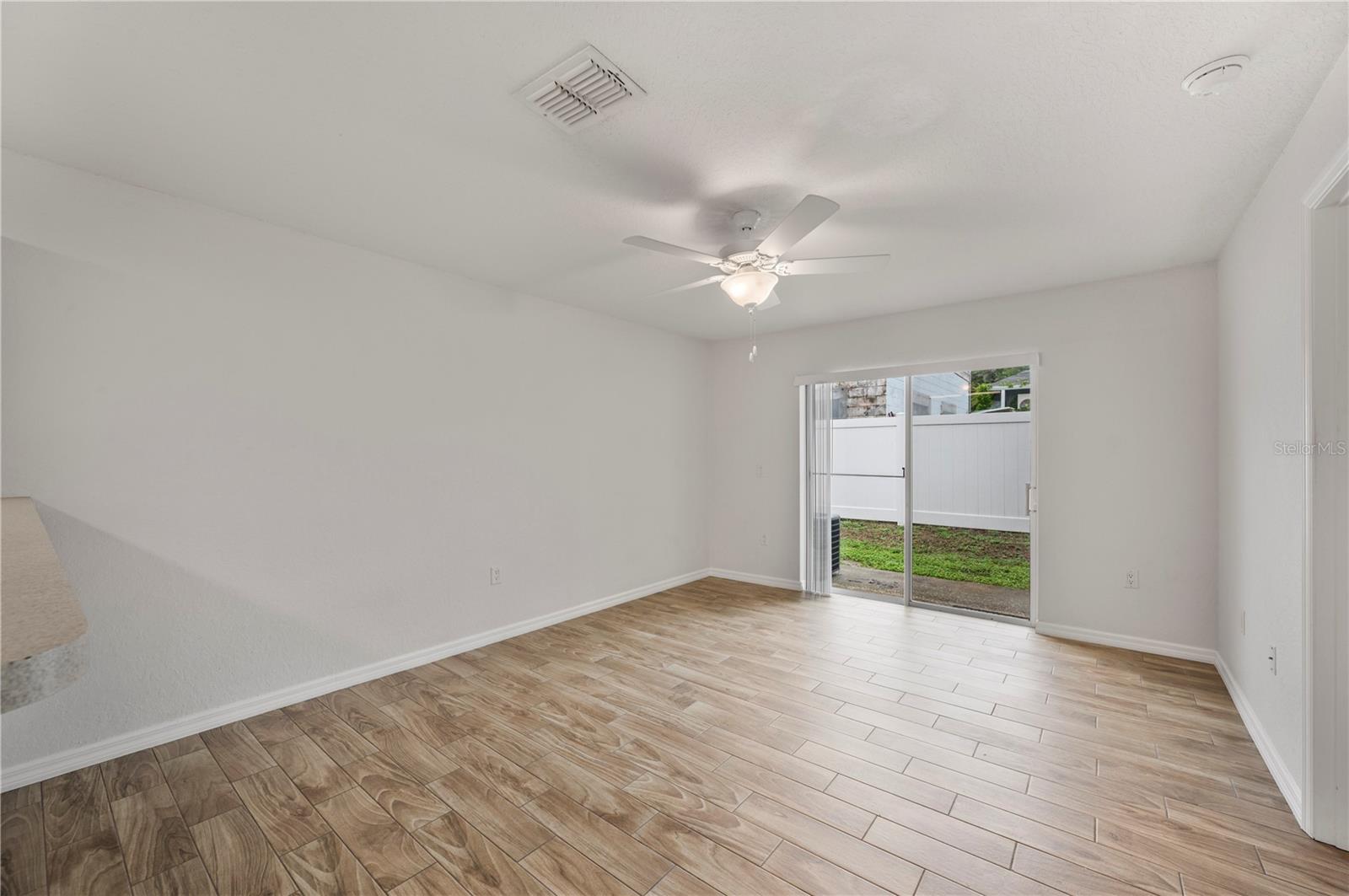 Image 24 of 57 For 210 Orange Avenue