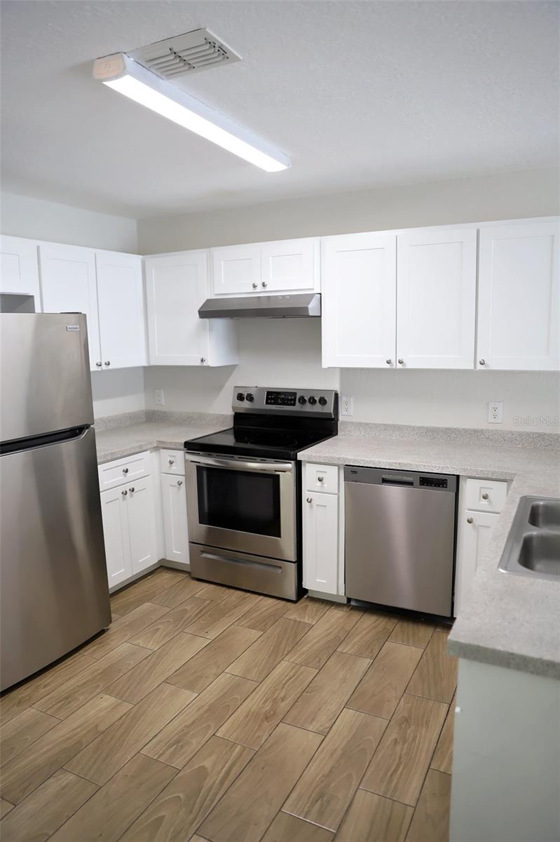 Image 31 of 57 For 210 Orange Avenue