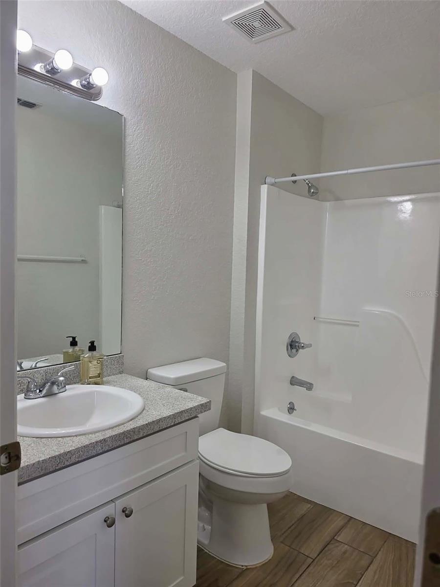 Image 38 of 57 For 210 Orange Avenue