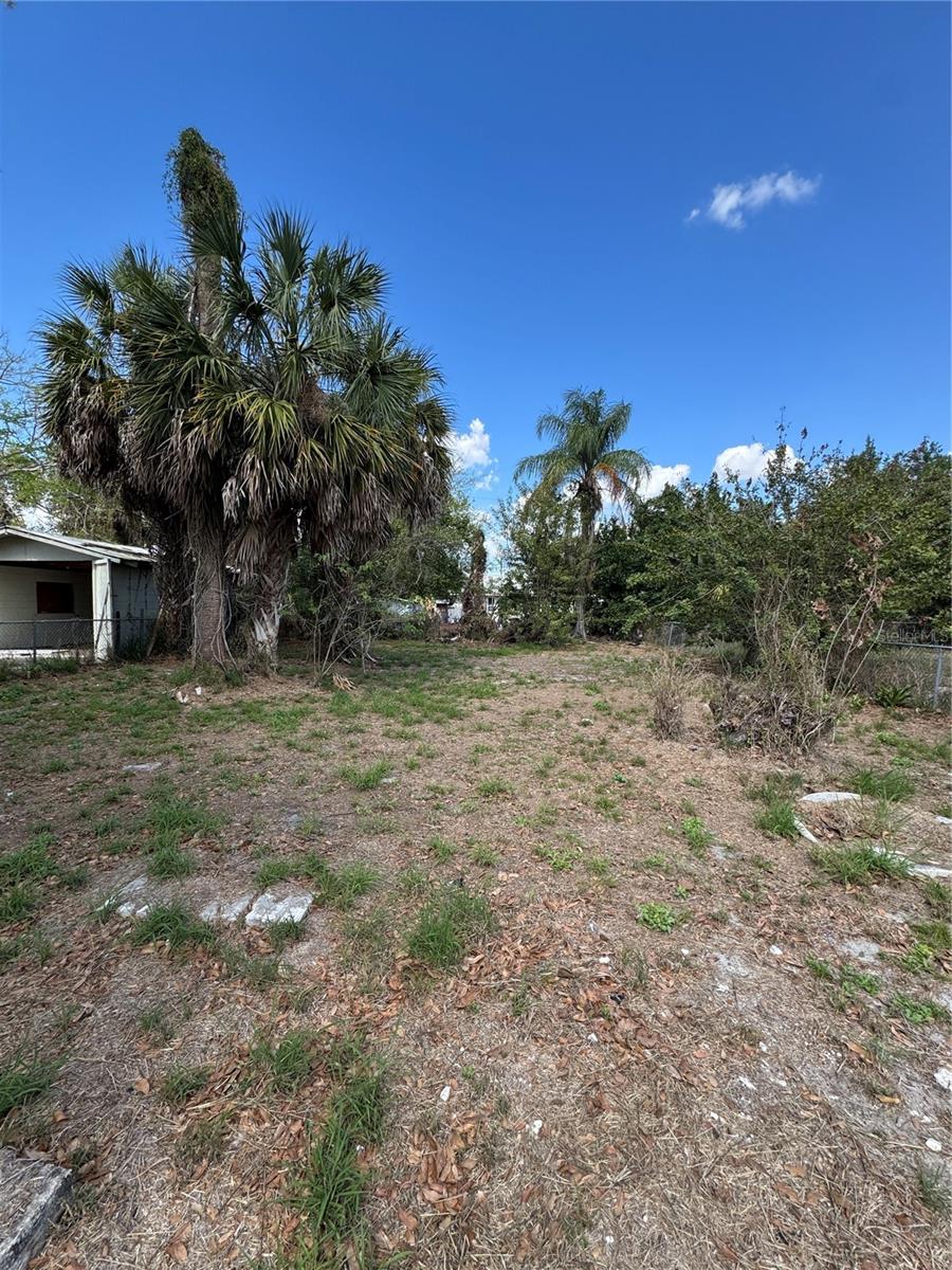 Image 3 of 4 For 831 4th Street