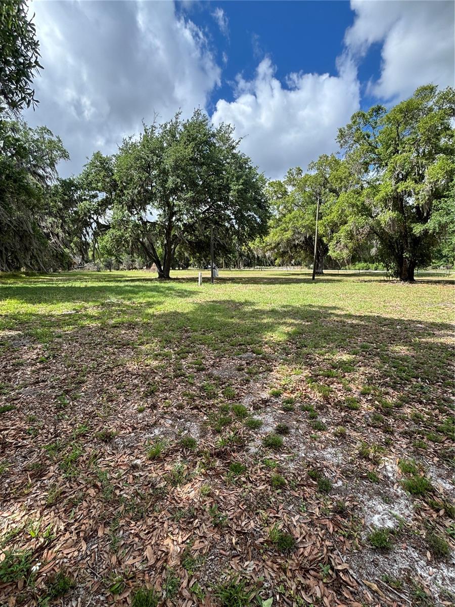 Image 4 of 26 For 1445 Carter Street