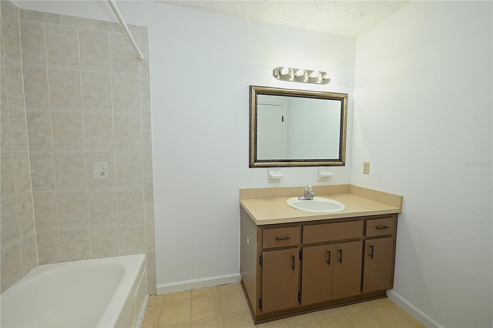 Image 29 of 40 For 2249 9th St Se