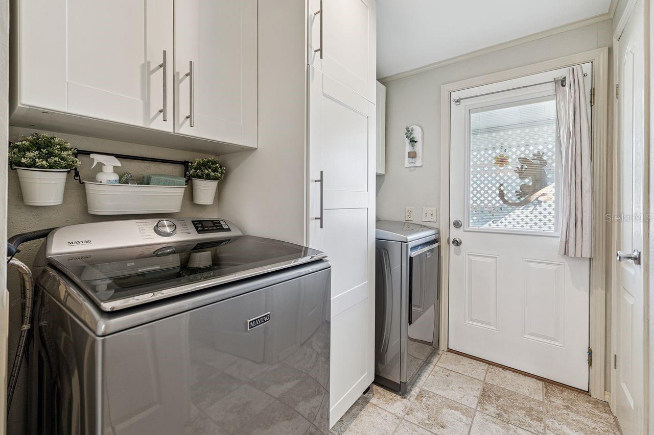 Image 14 of 46 For 6643 Westchester Drive Ne