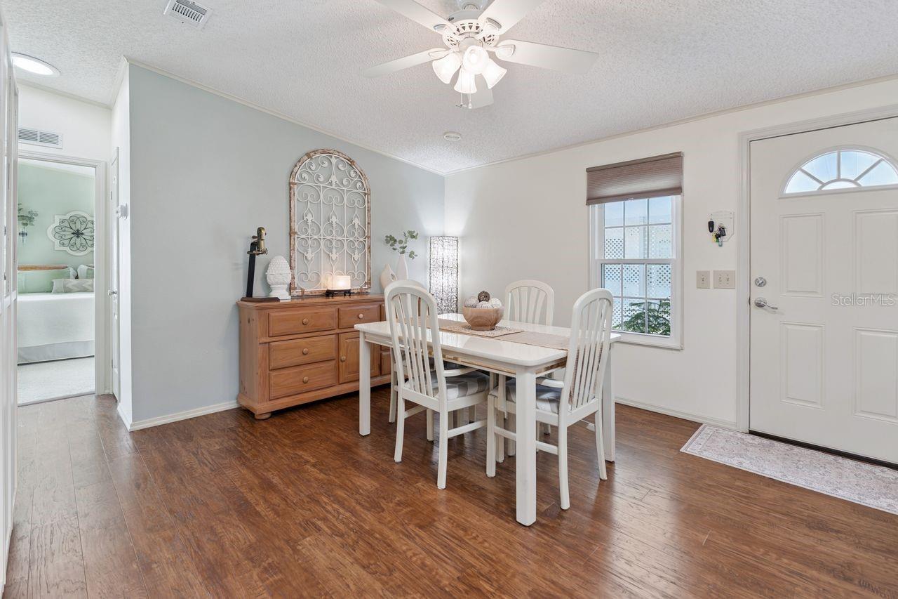 Image 17 of 46 For 6643 Westchester Drive Ne