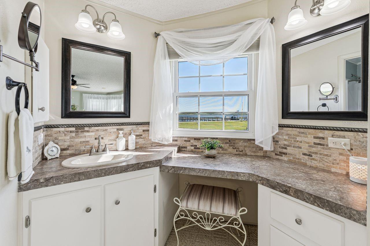 Image 21 of 46 For 6643 Westchester Drive Ne