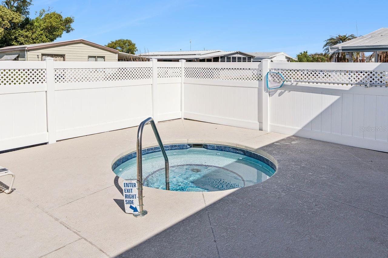 Image 41 of 46 For 6643 Westchester Drive Ne