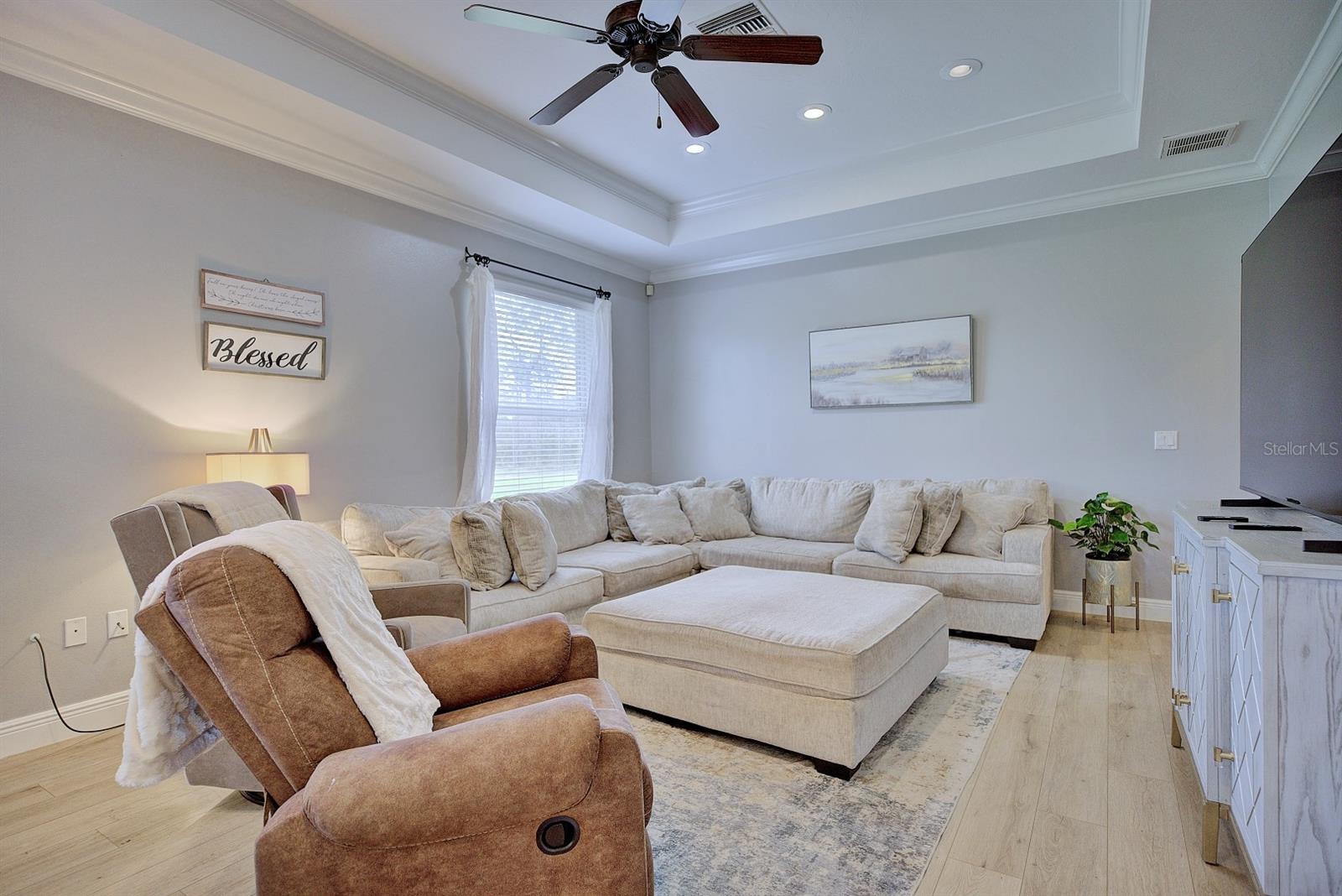 Image 11 of 28 For 9680 Payne Road