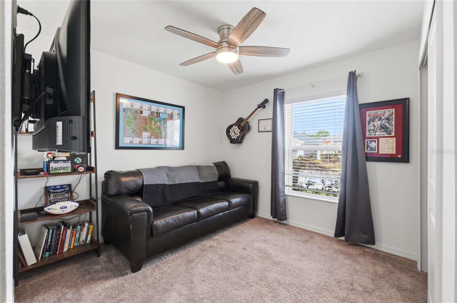 Image 26 of 37 For 7037 Cruz Court