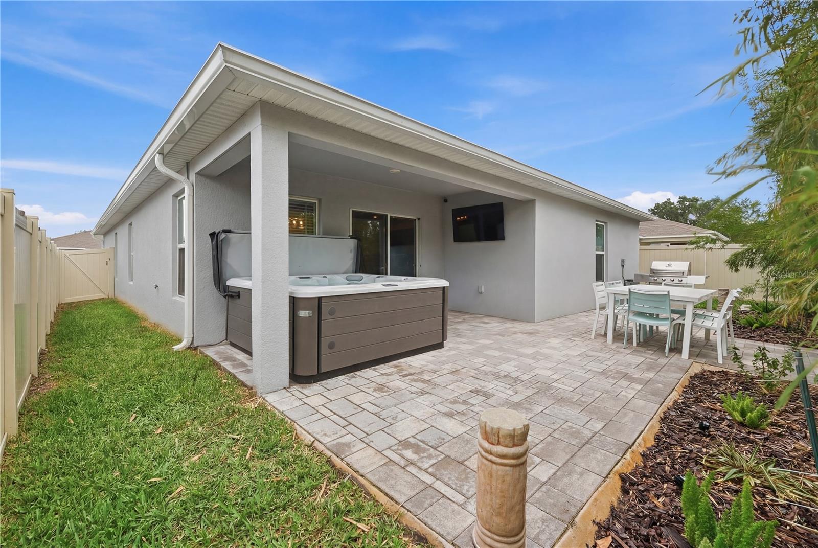 Image 29 of 37 For 7037 Cruz Court