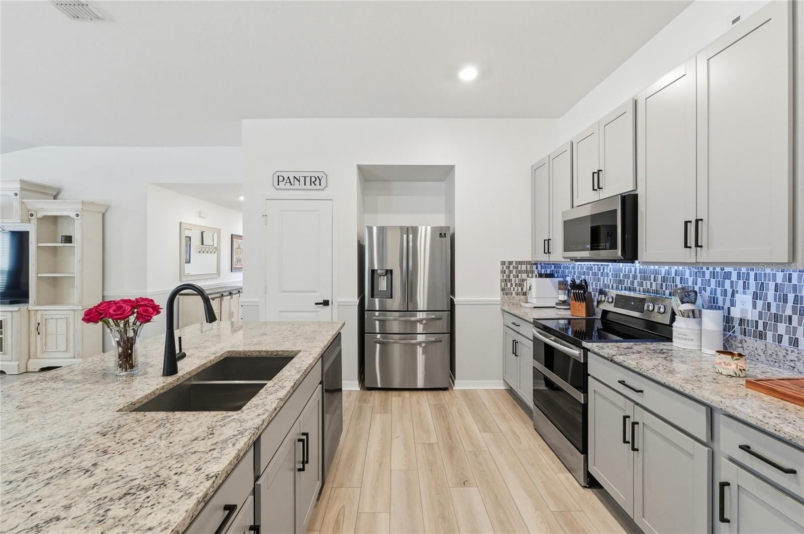 Image 9 of 37 For 7037 Cruz Court