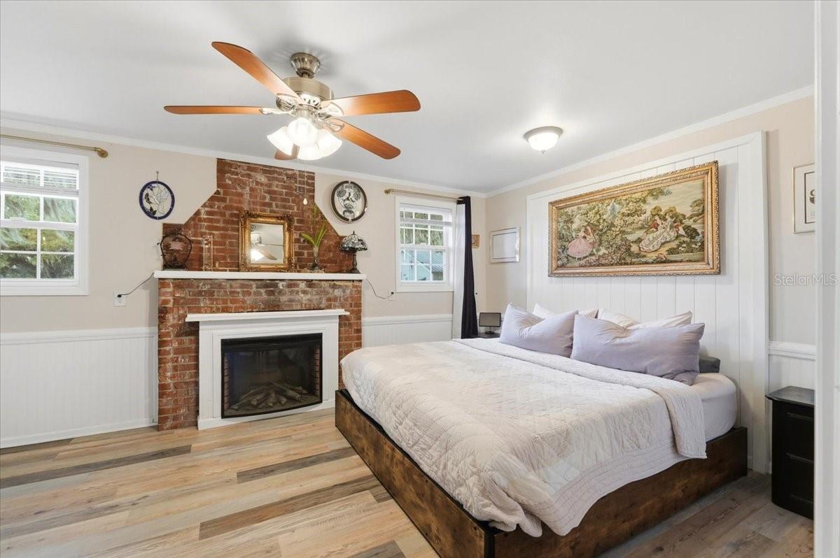 Image 16 of 52 For 4205 Combee Road