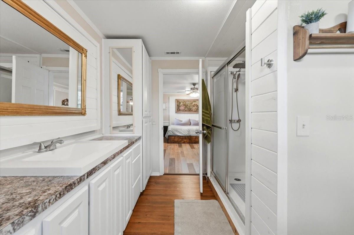 Image 18 of 52 For 4205 Combee Road