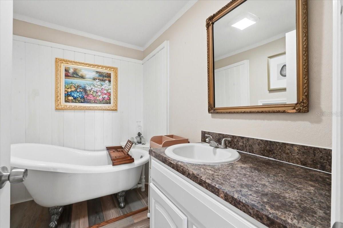 Image 23 of 52 For 4205 Combee Road