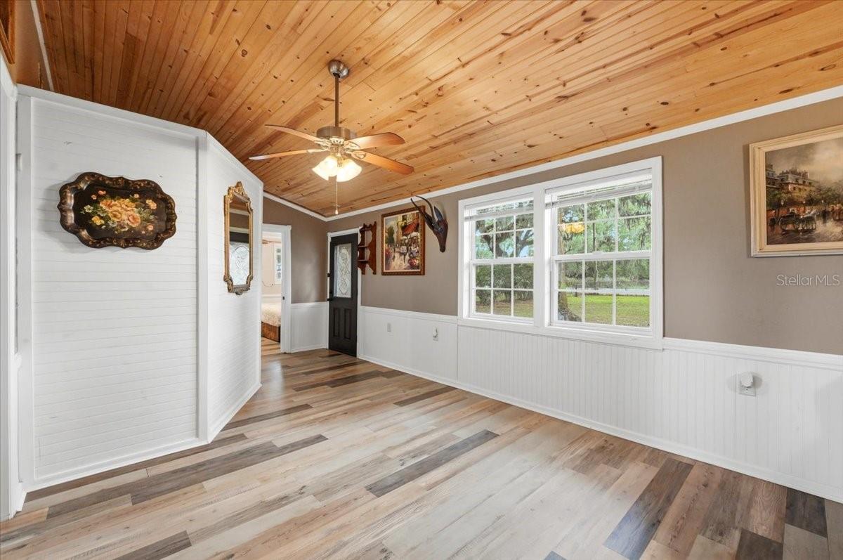 Image 7 of 52 For 4205 Combee Road