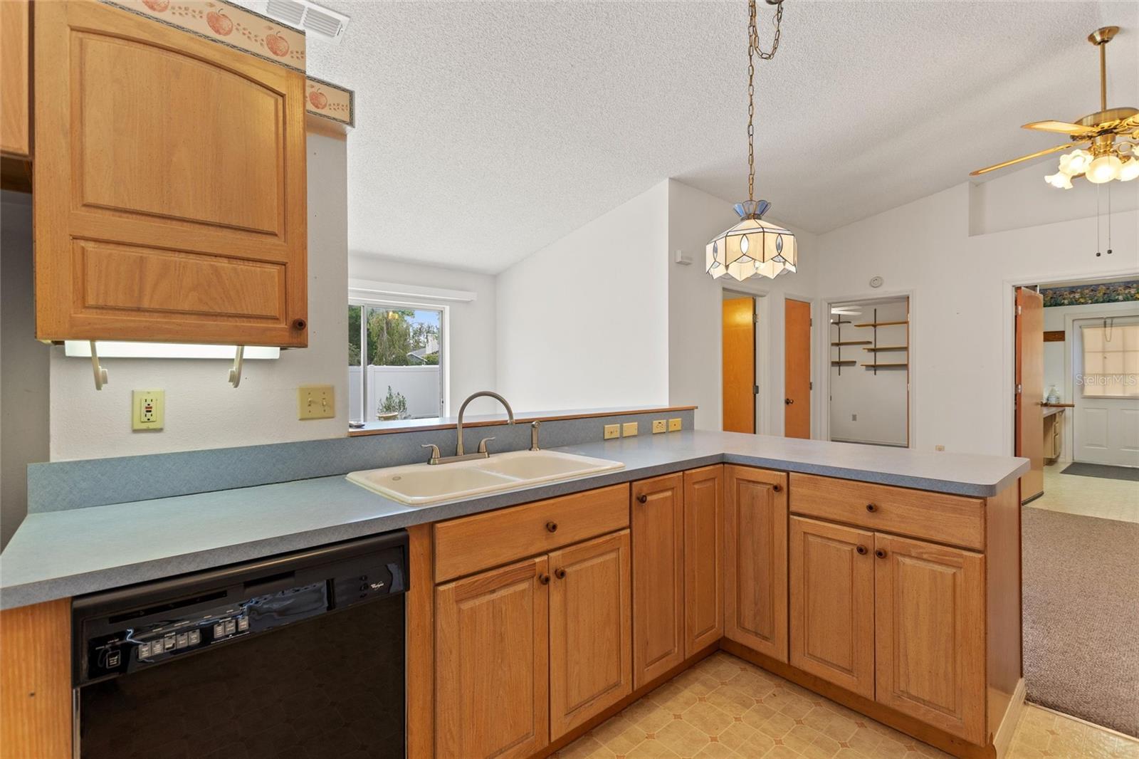 Image 9 of 48 For 4401 Mahogany Run