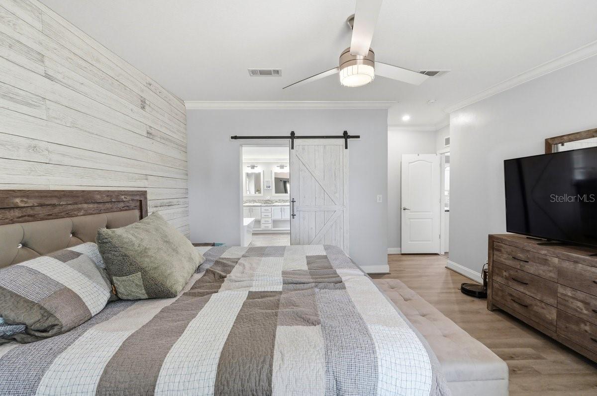 Image 16 of 34 For 5962 Murphy Road