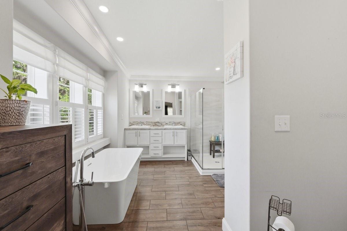 Image 18 of 34 For 5962 Murphy Road