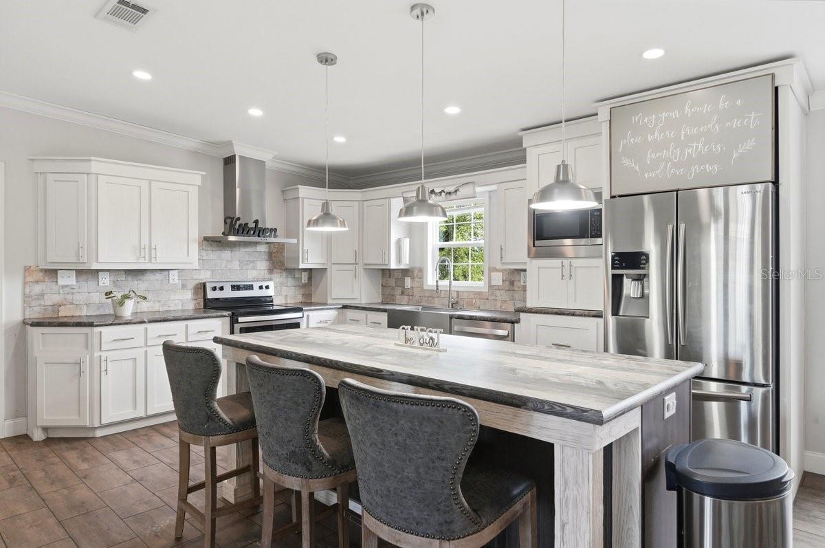 Image 8 of 34 For 5962 Murphy Road