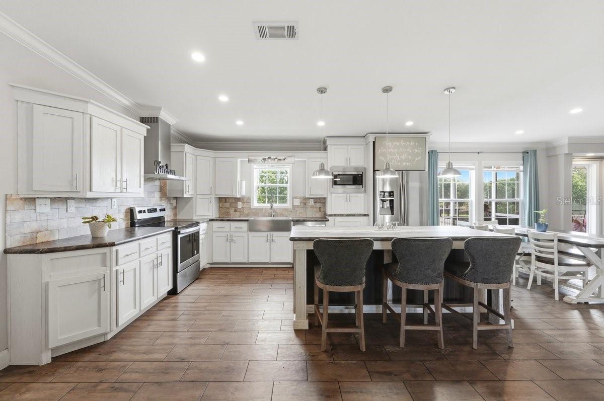 Image 9 of 34 For 5962 Murphy Road