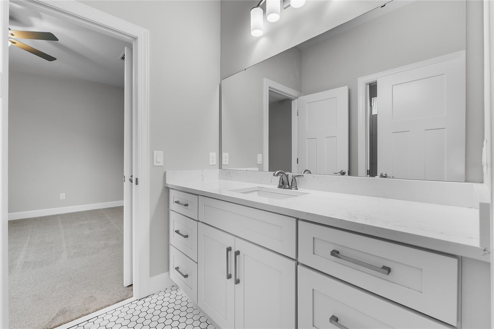 Image 31 of 47 For 4545 Fairway Oaks Drive