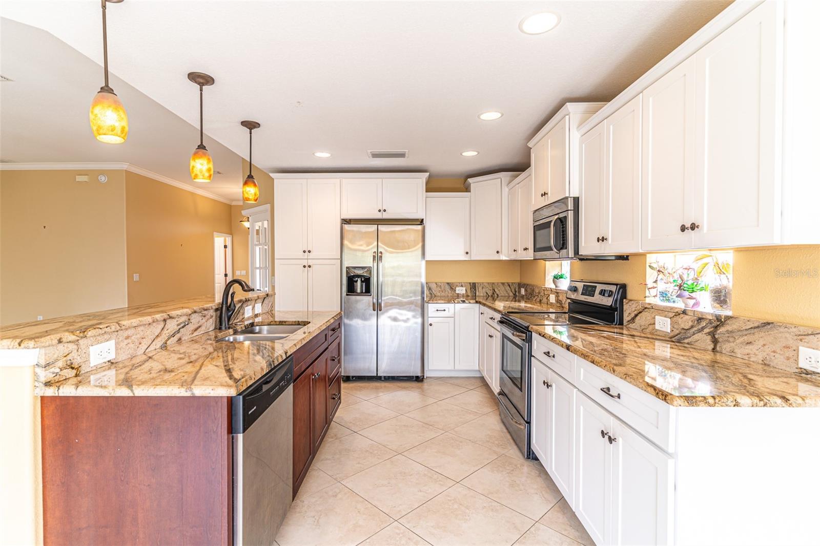 Image 3 of 32 For 3715 Sebring Parkway