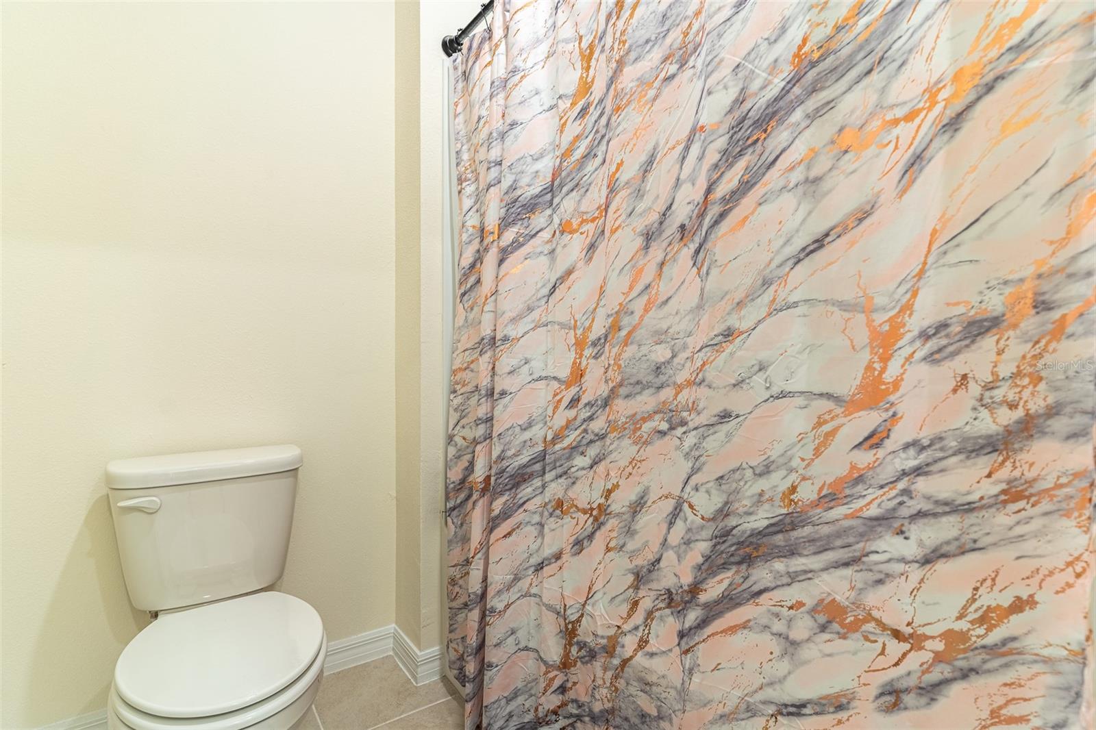 Image 23 of 42 For 1328 Daisy Field Drive