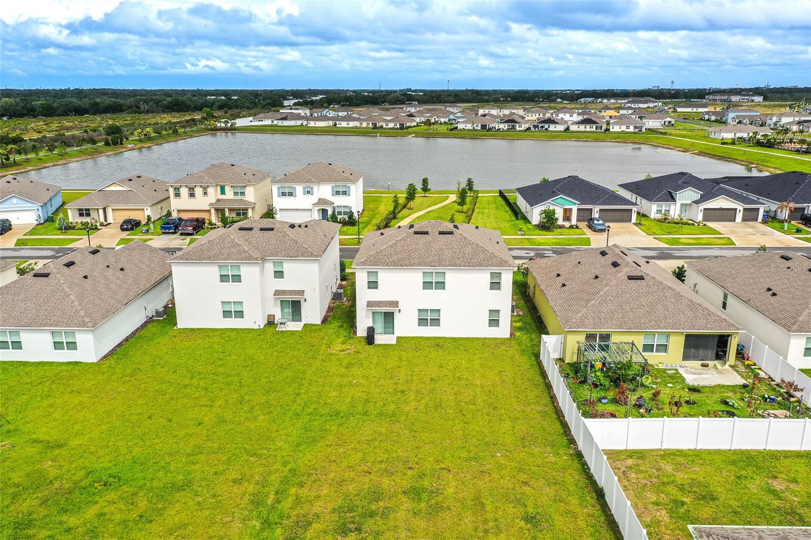 Image 35 of 42 For 1328 Daisy Field Drive