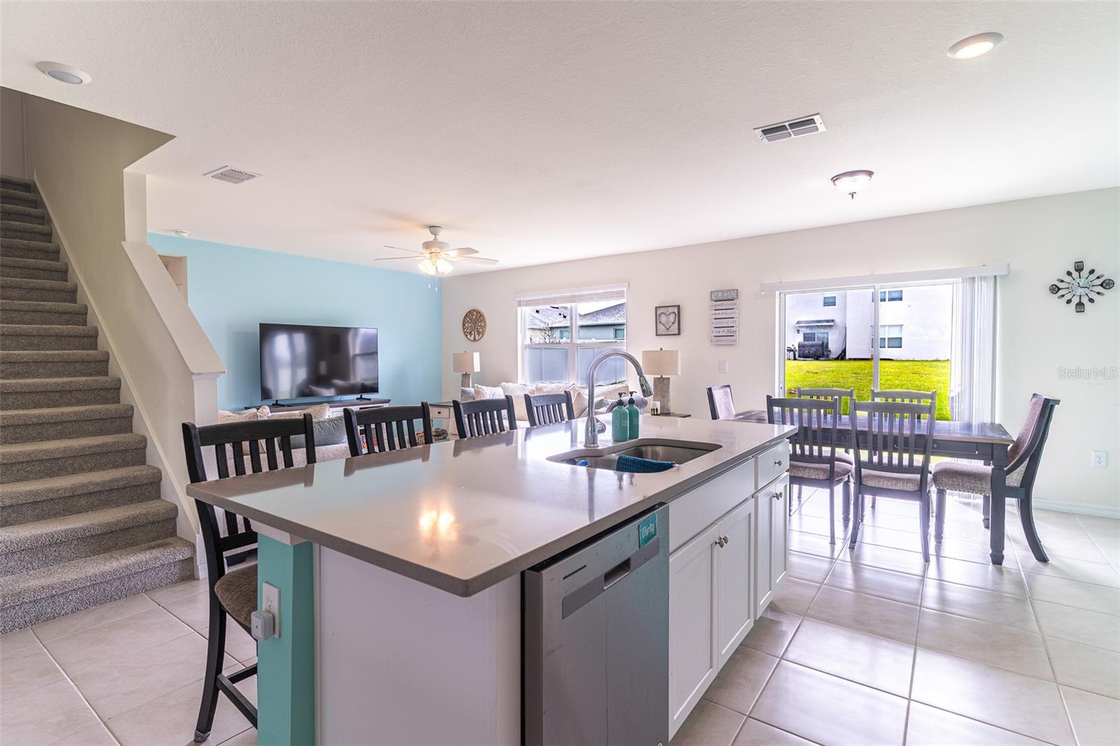 Image 7 of 42 For 1328 Daisy Field Drive